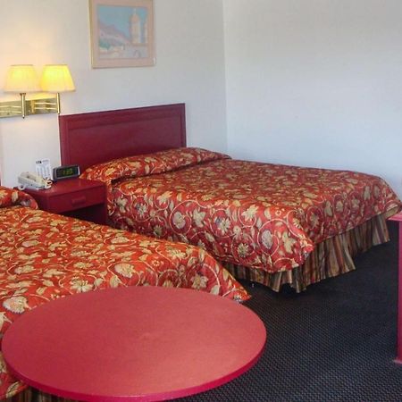 Golden Wheat Budget Host Inn Junction City Eksteriør billede
