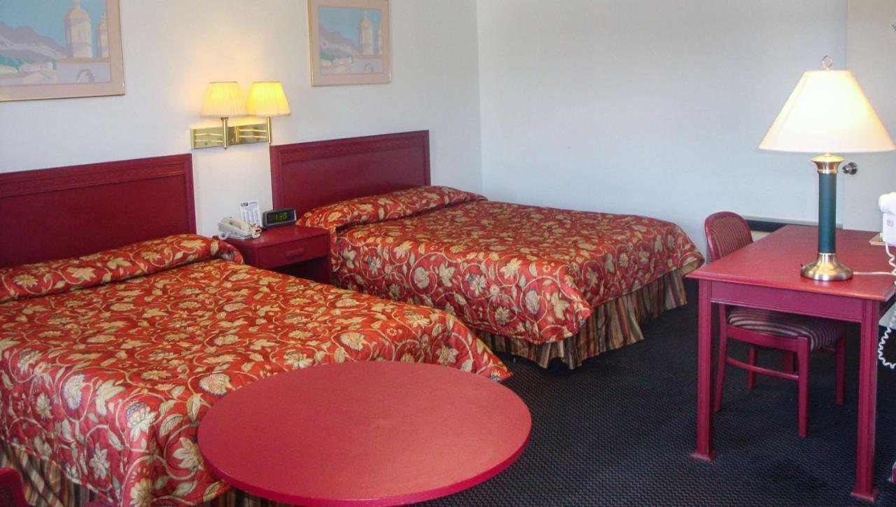 Golden Wheat Budget Host Inn Junction City Eksteriør billede